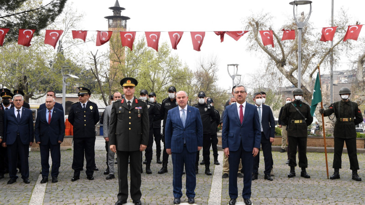 İstiklal Madalyamızı Gurur ve İftiharla Taşıyoruz