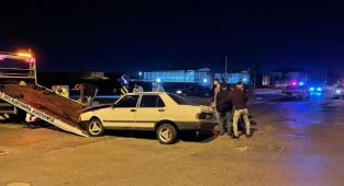 Kahramanmaraş’ta iki otomobil çarpıştı: 4 yaralı