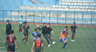 Kahramanmaraş’ta yeşil saha ringe döndü