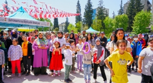Minikler ‘Çocuk Şenliği’nin Tadını Çıkardı