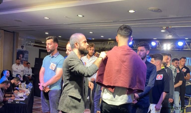 Şampiyon olduğu yarışmaya jüri oldu