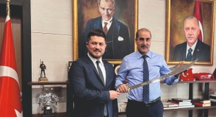 Satıcı; Polis Haftası nedeniyle Salim Cebeloğlu'nu ziyaret etti.