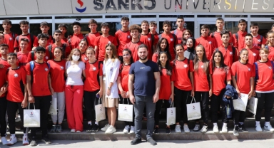 -ADİL SANİ KONUKOĞLU SPOR LİSESİ ÖĞRENCİLERİ SANKO’DA