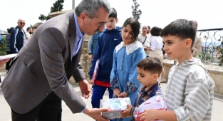 Başkan Güngör Bayram Ziyaretlerini Sürdürüyor