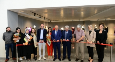 GSF Tekstil ve Moda Tasarımı Bölümü Öğrencilerinin Mezuniyet Defilesi Büyük Beğeni Topladı