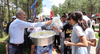 HEYECAN BAHÇESİ’NDE GENÇLİK BULUŞMASI