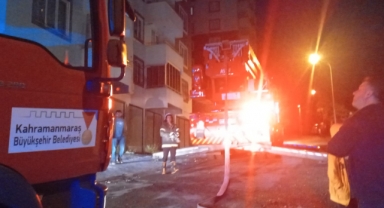 Kahramanmaraş’ta 14 katlı binada yangın paniği