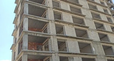 Kahramanmaraş’ta lise öğrencisi 9. kattan atladı