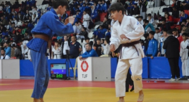 Kahramanmaraş’ta Spor Toto 2022 Yıldızlar Türkiye Judo Şampiyonası