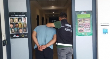Kahramanmaraş’ta uyuşturucu taciri 3 kişi tutuklandı