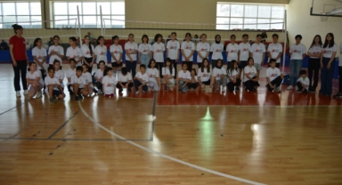 Kahramanmaraş’ta voleybol okulu açıldı