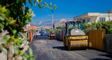 KARAZİYARET MAHALLESİNDE SOKAK YENİLENİYOR