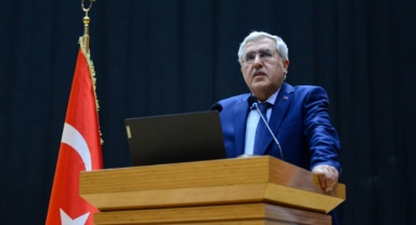 Pinhani Müzik Grubu Söyleşi Programında Üniversitemiz Öğrencileriyle Bir Araya Geldi