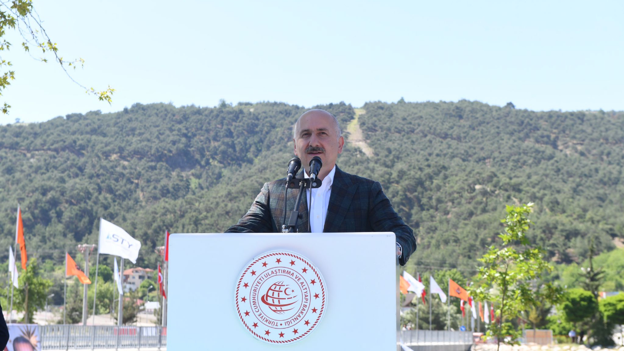 TAŞOVA SANAYİ MAHALLESİ KÖPRÜSÜ İLE ULAŞIM STANDARDINI YÜKSELTİYORUZ