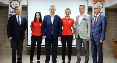 - ADİL SANİ KONUKOĞLU SPOR LİSESİ ÖDÜL TÖRENİ