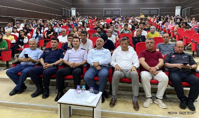 Âşık Mahzuni Şerif’in Unutulmaz Eserleri Hep Bir Ağızdan Seslendirildi