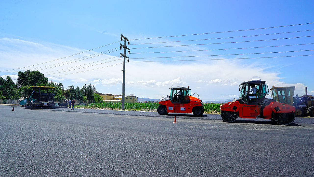 Büyükşehir Servis Yollarını Yeniliyor