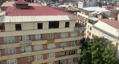 Kahramanmaraş’ta vatandaşlardan moloz tepkisi