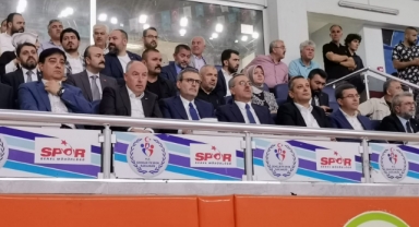 Kahramanmaraş’ta yaz spor okulu açıldı