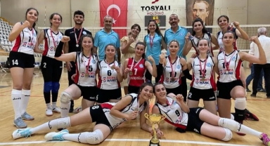 Türkoğlu Filede 2. Lige çıktı