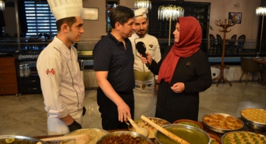 ÜNLÜ SUNUCU İKBAL GÜRPINAR KERVAN LEZZETLERİNE HAYRAN KALDI!