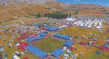 Antalya’da Kahramanmaraş rüzgarı esti