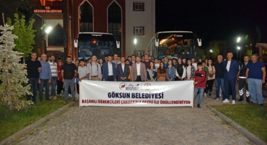 BAŞARI ÖĞRENCİLERDEN ÖDÜLLER BAŞKAN AYDIN’DAN