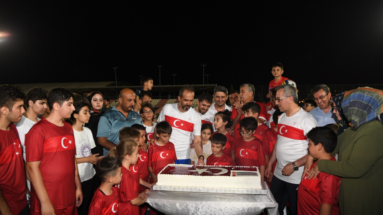 Başkan Güngör: “Asla Yalnız Değilsiniz”