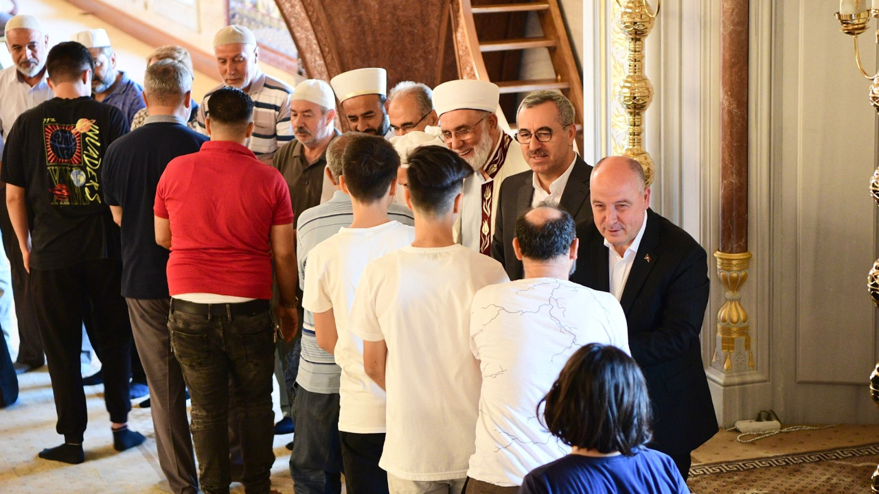 Başkan Güngör, Vatandaşlarla Bayramlaştı