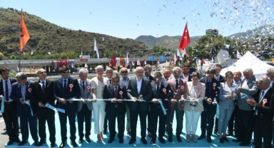 -BİZ BAŞKALARI GİBİ HALKÇI GÖZÜKÜP, YAN GELİP YATMAYIZ
