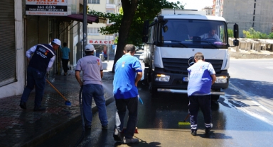 Büyükşehir, Temizlik Çalışmalarını Sürdürüyor