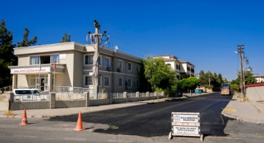 DULKADİROĞLU’NDAN KARAZİYARET MAHALLESİNDE ASFALT ÇALIŞMASI