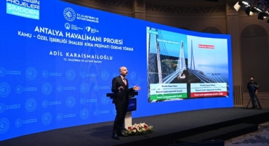 ULAŞTIRMA VE ALTYAPI BAKANI KARAİSMAİLOĞLU: ANTALYA HAVALİMANI’NDA 1034 UÇAK İLE REKOR TAZELENDİ