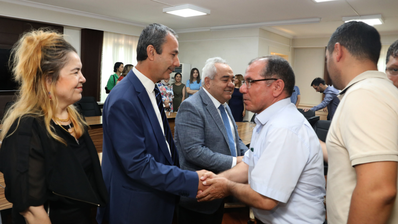 Üniversitemiz Rektörü Prof. Dr. Sami Özgül, Akademik ve İdari Personelimizle Bayramlaştı