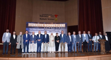 YENİ DÜNYA DÜZENİNDE TÜRKİYE İÇİN RİSKLER VE FIRSATLAR KONULU PANEL