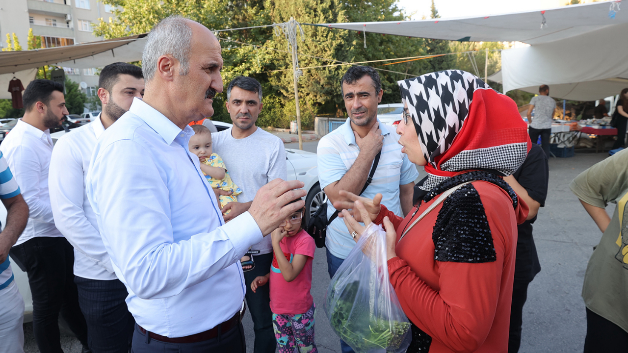BAŞKAN OKAY, DOĞUKENT PAZAR’INI ZİYARET ETTİ