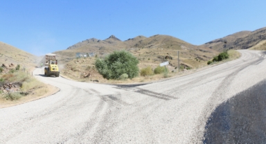 Elbistan’da 40 Kilometrelik Yol Yenileniyor