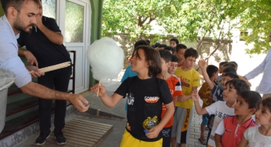 Gezici Kütüphane Öğrencilerle Buluşmaya Devam Ediyor