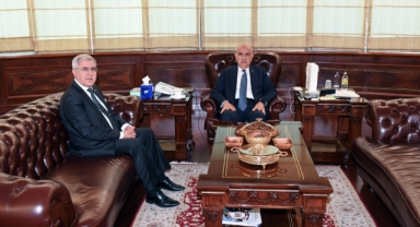 Rektör Can: Tarım ve Orman Bakanımız Sn. Prof. Dr. Vahit Kirişçi ile Üniversitemizdeki Tarım ve Ormanla İlgili Gelişmeler Konusunda Çok Verimli Bir Görüşme Gerçekleştirdik