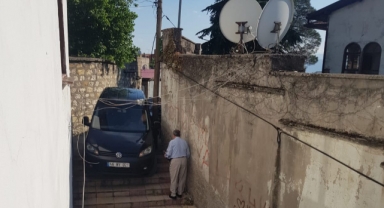 Sürücüleri şaşırtan yoldan vatandaşlar dertli