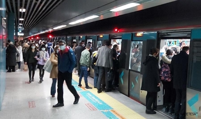 ULAŞTIRMA VE ALTYAPI BAKANLIĞI AÇIKLADI:HAFTA SONU MARMARAY SEFERLERİ SAAT 01.30’A KADAR UZATILDI
