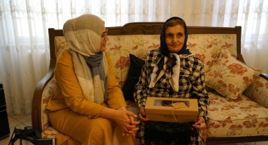 Alzheimer Gününde Anlamlı Ziyaret: “Sevgi Unutulmaz”