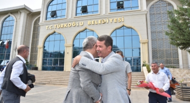 AYCAN; Her geldiğimizde Türkoğlu’nun farklı bir güzelliğini görüyoruz.