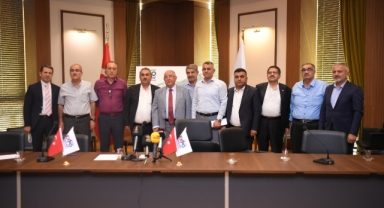 Başkan Mahçiçek, esnaf oda başkanlarına Arasta Çarşısı’nı anlattı