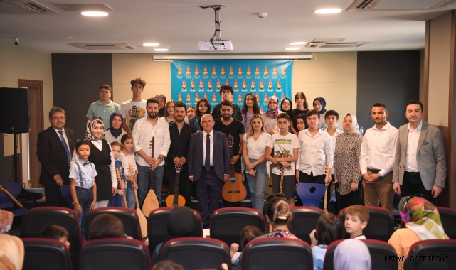 Başkan Mahçiçek, yaz kurslarının kapanış törenine katıldı