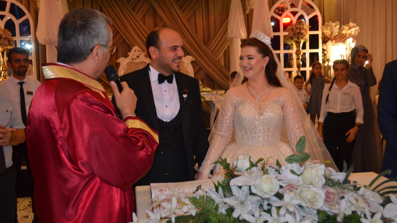 DOĞRUOĞLU VE ÇAM AİLESİNİN MUTLU GÜNÜ