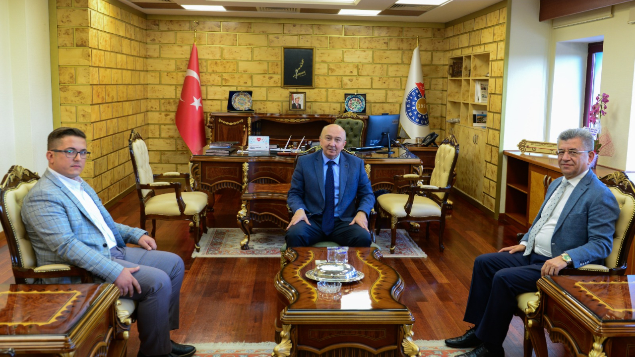 Kahramanmaraş Milletvekili Prof. Dr. Sefer Aycan’dan Rektör Yasım’a Hayırlı Olsun Ziyareti