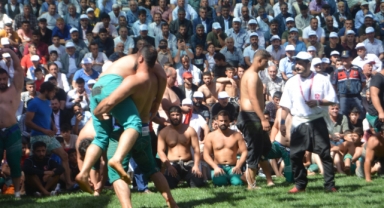 Kahramanmaraş’ta Boyalı Güreşleri nefes kesti