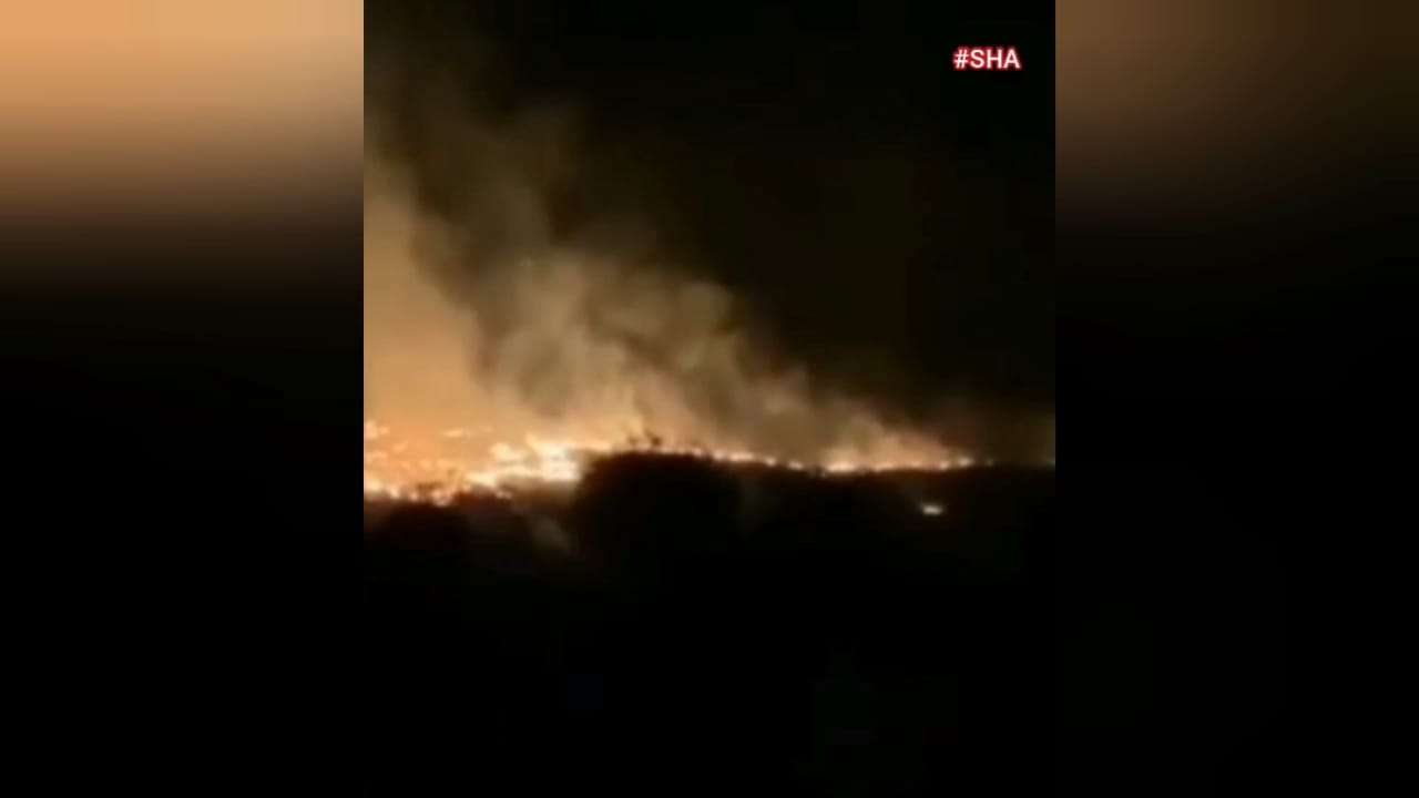 Kahramanmaraş’ta firez yangını geceyi gündüze çevirdi