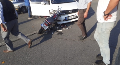 Kahramanmaraş’ta otomobil ile motosikletin çarpıştı: 1 yaralı